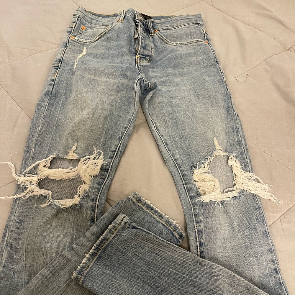 Man skinny jeans